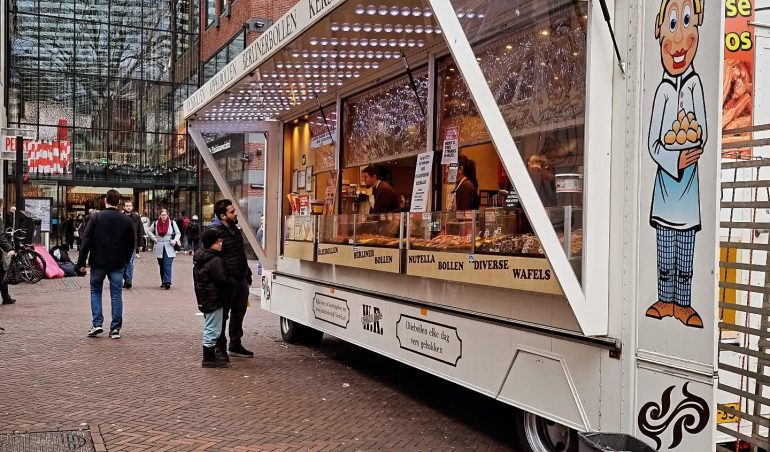 Verwijk's Oliebollenkraam Vredenburgplein