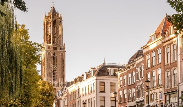 Utrecht grachten en domtoren